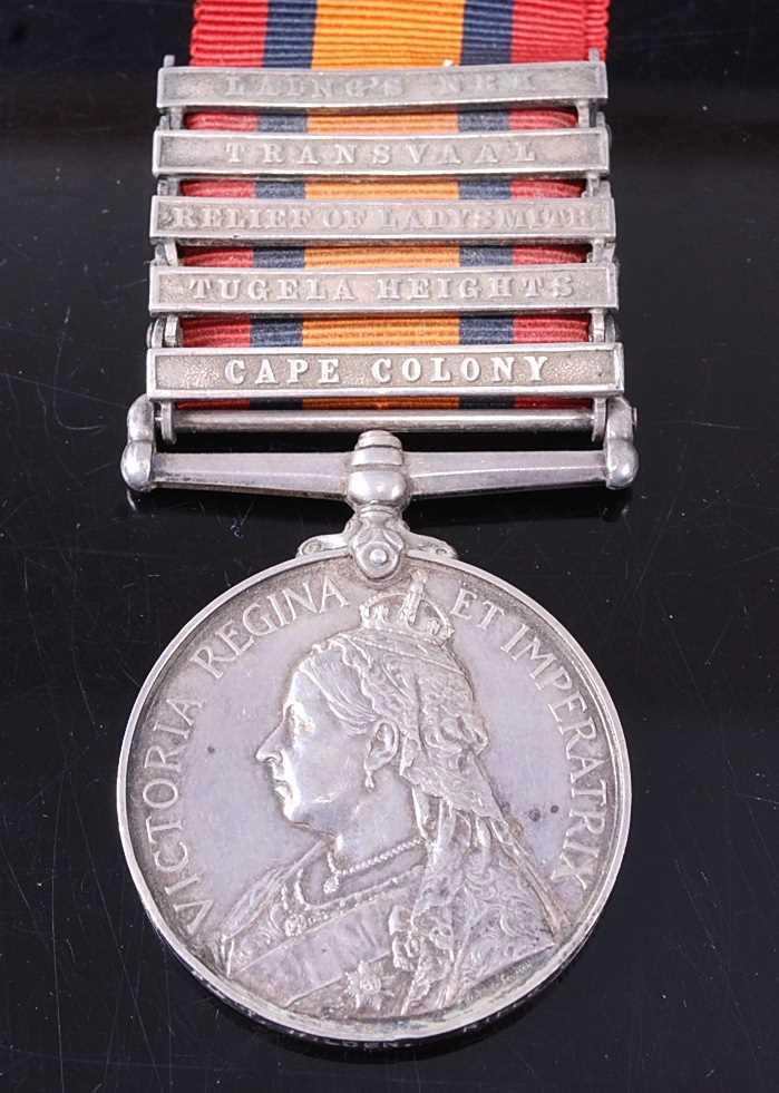 Lot 1 - A Queen's South Africa medal (1899-1902) 2nd...