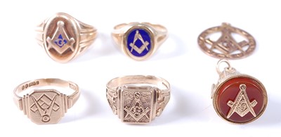 Lot 2576 - A selection of 9ct yellow gold Masonic...