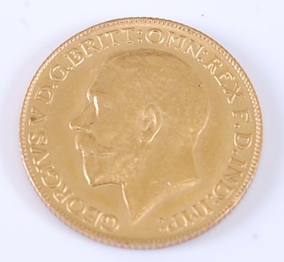 Lot 2210 - Great Britain, 1911 gold full sovereign,...
