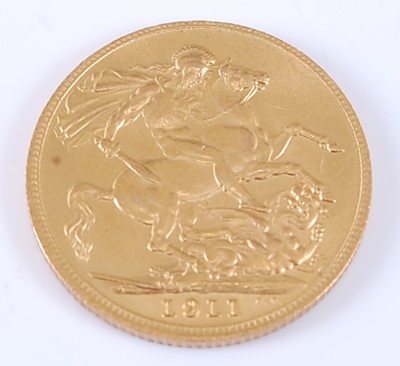 Lot 2210 - Great Britain, 1911 gold full sovereign,...