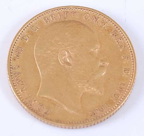 Lot 2211 - Great Britain, 1904 gold full sovereign,...
