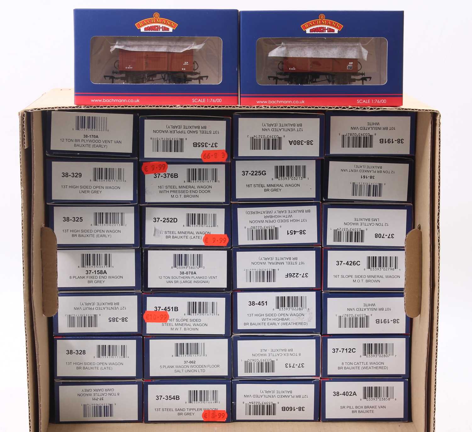 Lot 385 - 30 boxed Bachmann 00 Gauge Rolling stock and...
