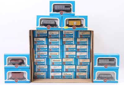 Lot 387 - 35 boxed Airfix 00 Gauge Rolling stock and...