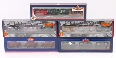 Lot 393 - Bachmann 3 Piece Tanker and Rolling Stock gift...