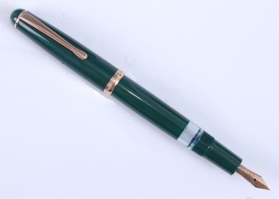 Lot 30 - A Montblanc 342 fountain pen, green with gold...