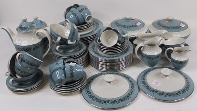 Lot 112 - An extensive Royal Doulton dinner and tea...