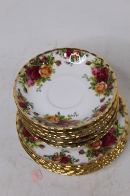 Lot 118 - A Royal Albert 6 place setting tea service in...
