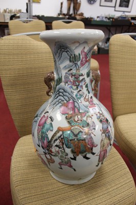 Lot 173 - A large Chinese export vase, having a flared...