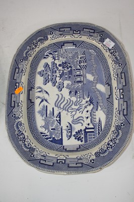 Lot 143 - A Victorian blue & white meat plate transfer...