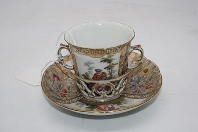Lot 213 - A 19th century Berlin porcelain trembleuse,...