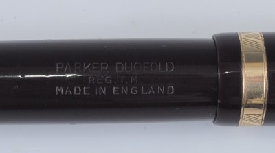 Lot 32 - A Parker 35 Duofold fountain pen, in dark...