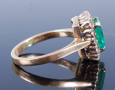 Lot 2613 - An 18ct gold, emerald and white hardstone ring,...
