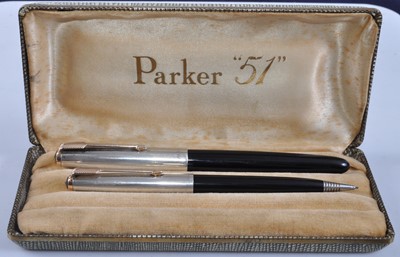 Lot 8 - A cased Parker 51 fountain pen and pencil set,...