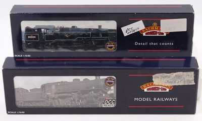 Lot 476 - A Bachmann boxed locomotive group, two...