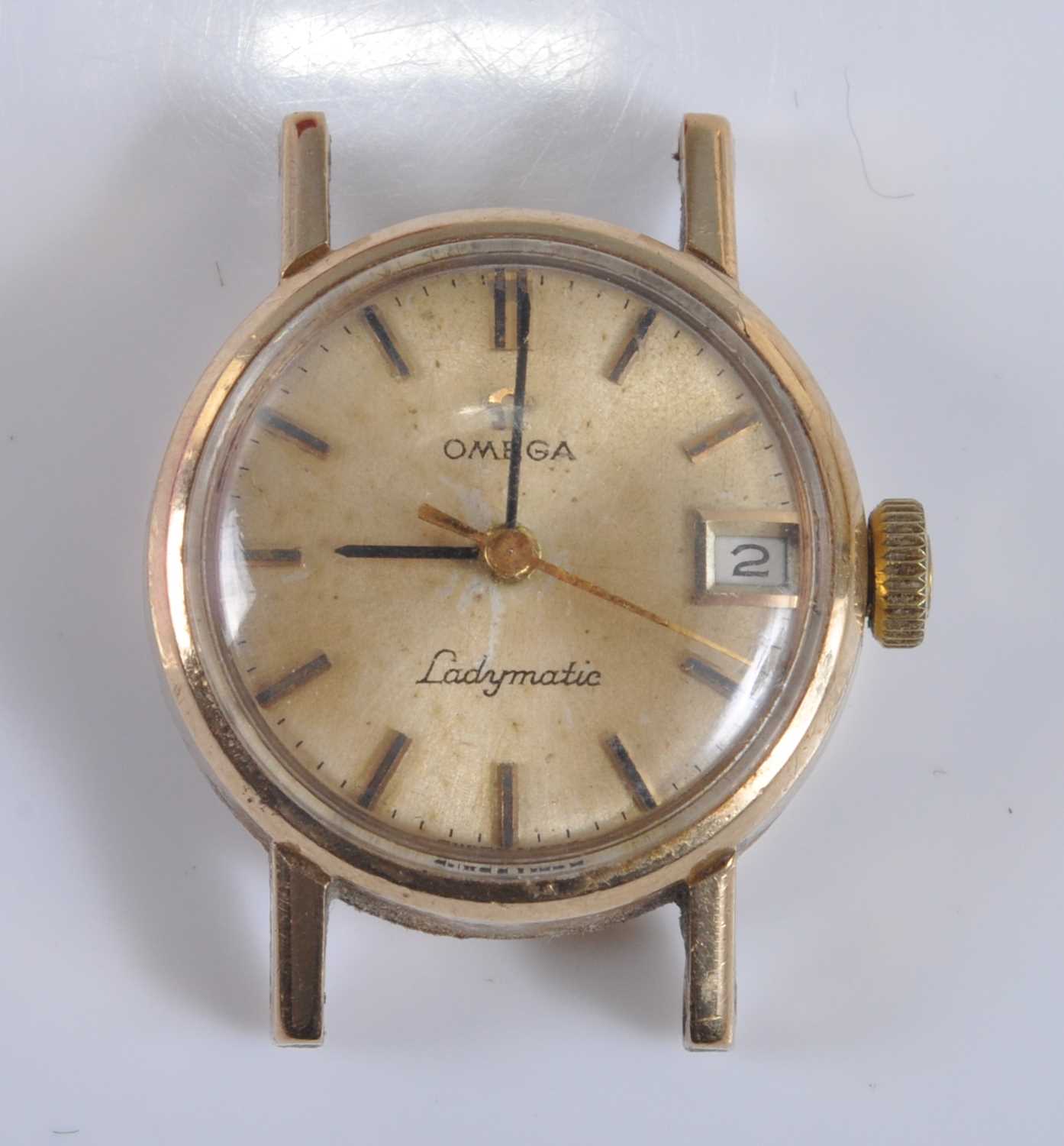 Lot 2642 - An Omega lady's Ladymatic 9ct gold cased...