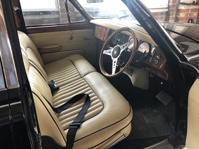 Lot 1471 - A 1969 Daimler V8 250 automatic four-door...