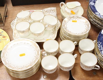 Lot 139 - A Wedgwood part tea and dinner service, the...
