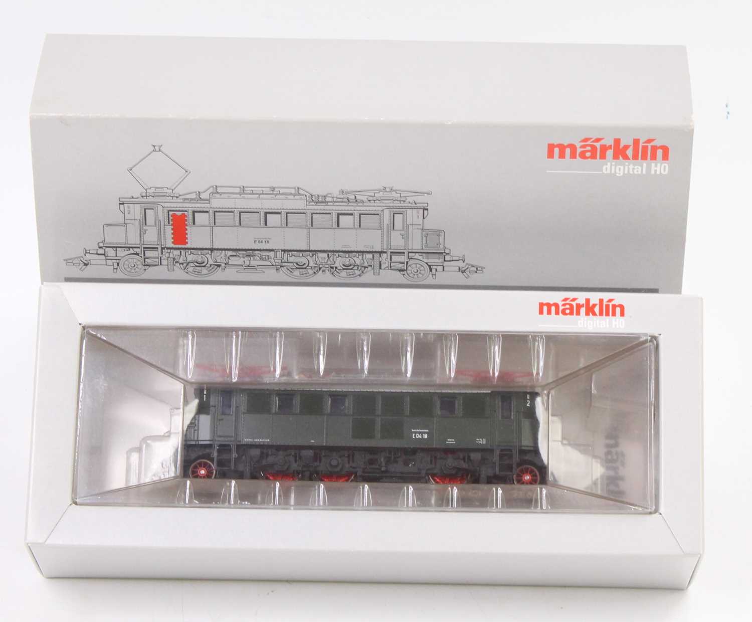 Lot 480 - A Marklin No. 37470 HO scale model of a BRE 04...