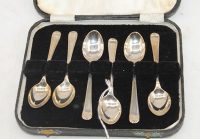 Lot 255 - A set of six Elizabeth II  silver teaspoons,...