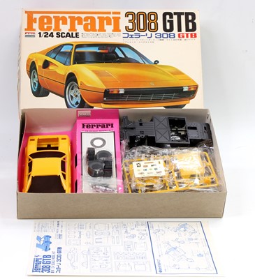 Lot 1854 - ARII & Nichimo 1.24 scale plastic kits, ARII 1....