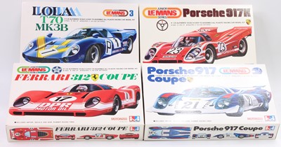 Lot 1260 - Mitsuwa 1.28 scale plastic kits 1969-72 Le...