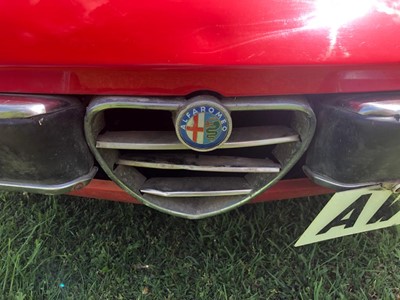 Lot 1473 - A 1972 Alfa Romeo 2000 Spider Veloce...