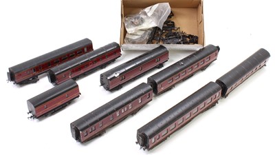 Lot 602 - Eight Exley LMS coaches: two pairs corridor...