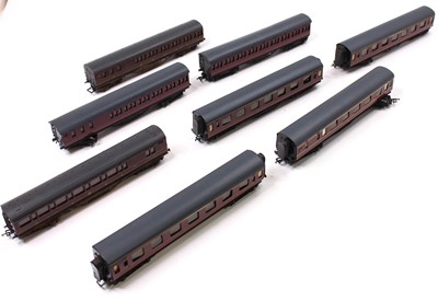 Lot 605 - Eight LMS coaches, makers not identified but...