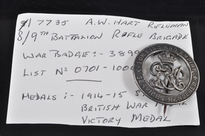 Lot 180 - A WW I Silver War Badge, numbered verso 389944...