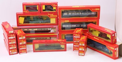 Lot 367 - Triang loco and rolling stock: R751 D6830...
