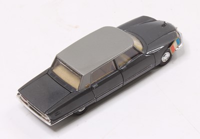 Lot 1147 - French Dinky Toys No.1435 Citroen...