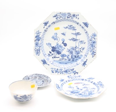 Lot 53 - A late 18th/early 19th century Chinese export...