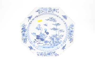 Lot 53 - A late 18th/early 19th century Chinese export...