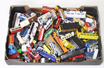 Lot 76 - A box of assorted loose and playworn diecast...