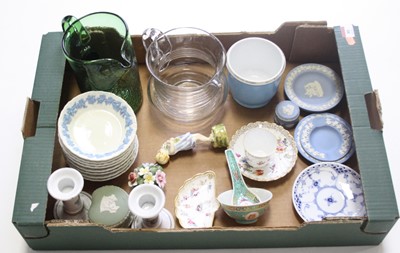 Lot 80 - A box of miscellaneous items to include a...