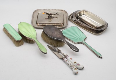 Lot 312 - A collection of miscellaneous items, to...