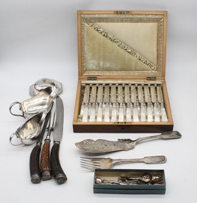 Lot 318 - A box of miscellaneous metalware, to include a...