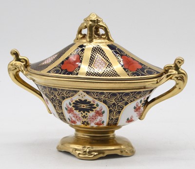 Lot 241 - A Royal Crown Derby urn and cover of boat...
