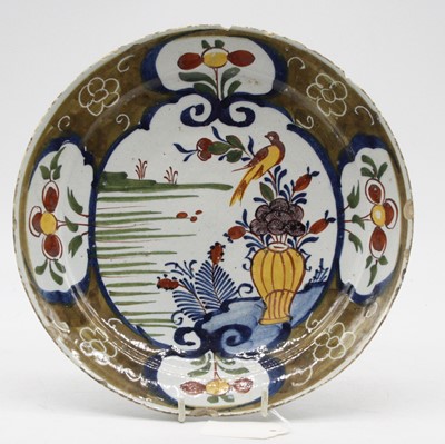 Lot 263 - An 18th century Dutch Delft tin glazed plate...