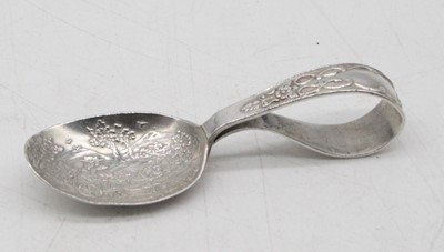 Lot 357 - An Edwardian silver baby's feeding spoon, the...