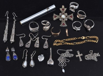 Lot 405 - Mixed lot, to include gent's 9ct gold part...