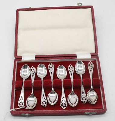 Lot 372 - A set of eight Elizabeth II silver teaspoons,...