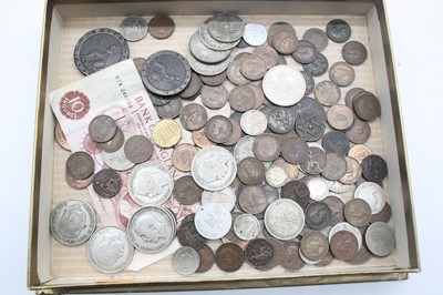 Lot 504 - A collection of miscellaneous coins to include...