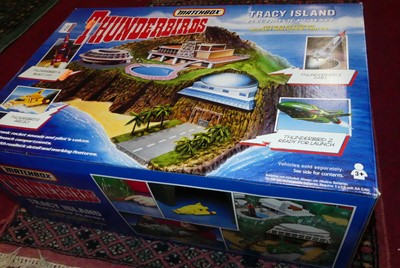 Lot 1524 - A Matchbox boxed Thunderbirds and Tracy Island...