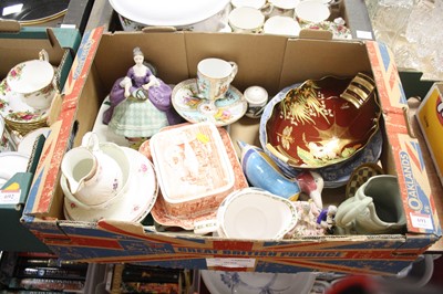 Lot 691 - A box of ceramics, to include a Carlton ware...