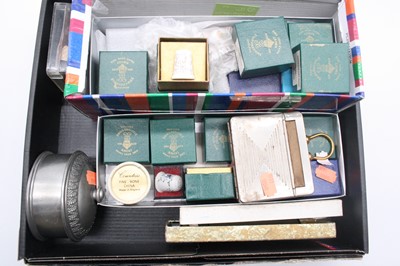 Lot 562 - A box of miscellaneous items, to include...