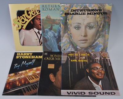 Lot 1123 - A large collection of LP's mainly being Jazz,...