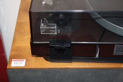 Lot 1193 - A Thorens TD 320 turntable, serial no. 31813,...