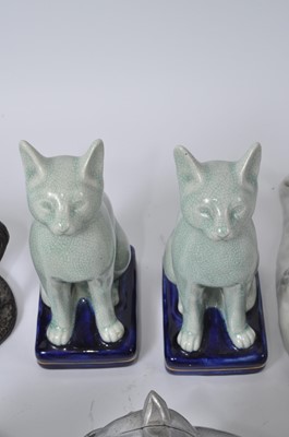 Lot 62 - A box of various animal figures, to include...