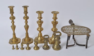Lot 68 - A box of brassware, to include Victorian brass...